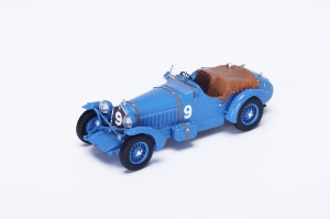8C n°9 Vainqueur 24H Le Mans 1934 L. Chinetti - P. Etancelin  