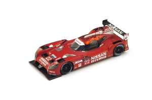NISSAN GT-R LM Nismo n°22 24H Le Mans 2015 NISSAN Motorsports H. Tincknell - M. Krumm - A. Buncombe
