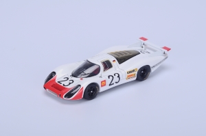PORSCHE 908 n°23 24H Le Mans 1969 U. Schütz - G. Mitter