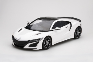 ACURA NSX 2017 130R Blanche Carbon Fiber Package (RHD) 300 Exemplaires