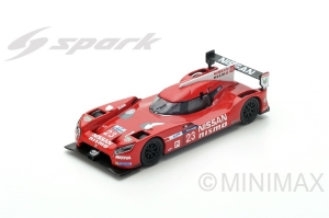 NISSAN GT-R LM Nismo n°23 LMP1 Le Mans 2015  O. Pla - J. Mardenborough - M. Chilton