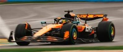 MCLAREN MCL39 N°81 McLaren Formula 1 Team Vainqueur GP Chine 2025 Oscar Piastri 1/18