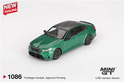 BMW M5 (G90) Isle Of Man Green Metallic 2024 1/64