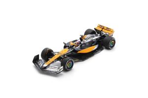 MCLAREN MCL60 N°81 McLaren 4ème GP Angleterre 2023 Oscar Piastri 1/18