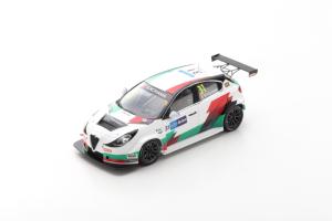 ALFA ROMEO Giulietta Veloce TCR N°31  3ème Race 1 WTCR Race Macau 2019 Kevin Ceccon (400ex)