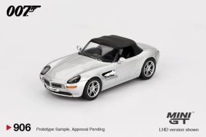 BMW Z8 The World Is Not Enough/Le Monde Ne Suffit Pas - packaging version anglaise 1999 1/64