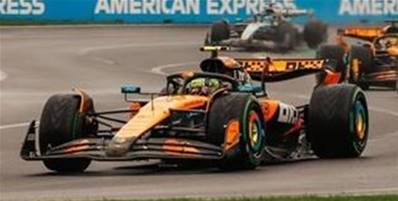 MCLAREN MCL39 N°4 McLaren Formula 1 Team Vainqueur GP Australie 2025 Lando Norris 1/18