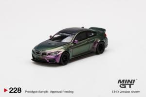 BMW M4 Purple-Green Metallic LB*WORKS LHD 1/64